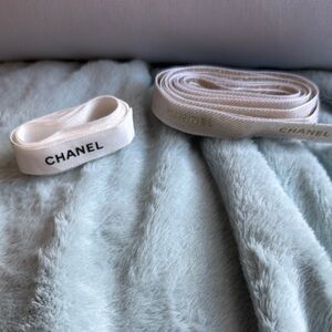 CHANEL White and Gold Ribbon Duo